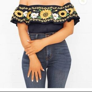 Herencia Co embroidered western off shoulder top